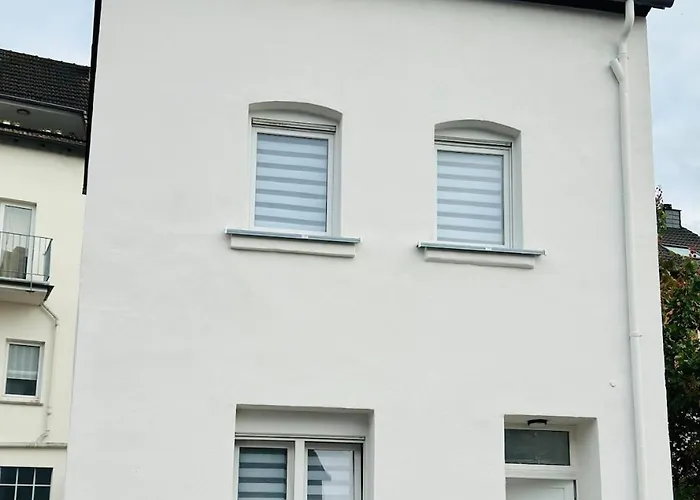 Ganzes Haus In Innenstadt Fuer 3 Kueche Terrasse בית נופש וויטליך